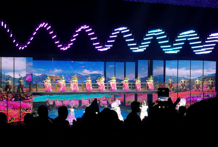 J9集团特种陶瓷有限公司进行2019年炭河古城一日游