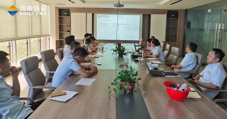 强化专业技术，提高服务水平  营销部发展业务技术培训