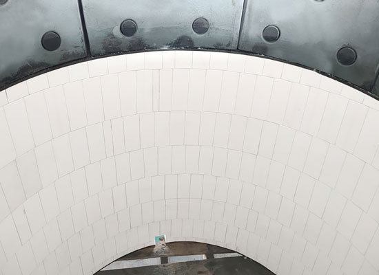 钢厂陶瓷内衬偏疼溜槽